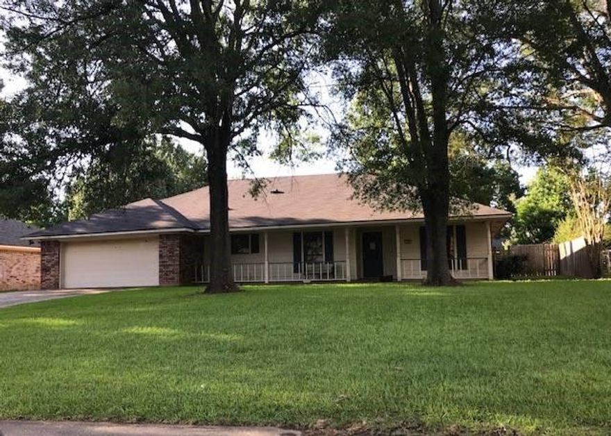 The seller has received Multiple Offers and is requesting buyers to submit their highest and best offer.  Only offers submitted to the Listing Agent no later that February 13, 2026 at 4:00 P.M. will be considered by the seller..  Take a look at this Willow Ridge Subdivision home with new low price.  Three bedrooms and 2 full baths.  Remote primary en suite.  Living room with fireplace and spacious breakfast with views to the back yard.  Separate dining room.  Detached 20' x 24' workshop awaits your next project.    Sold AS IS.
Cash offers require 10% EMD or $1,000 minimum, whichever is greater, and all financed offers require 1% EMD or $1,000 minimum, whichever is greater. The seller does not accept blind offers or escalation clauses. Please use buyers' full names or corporate name and indicate if buyer will occupy the property or use it as an investment