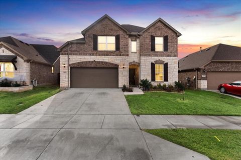 817 Crest Breeze Drive Fort Worth TX 76052
