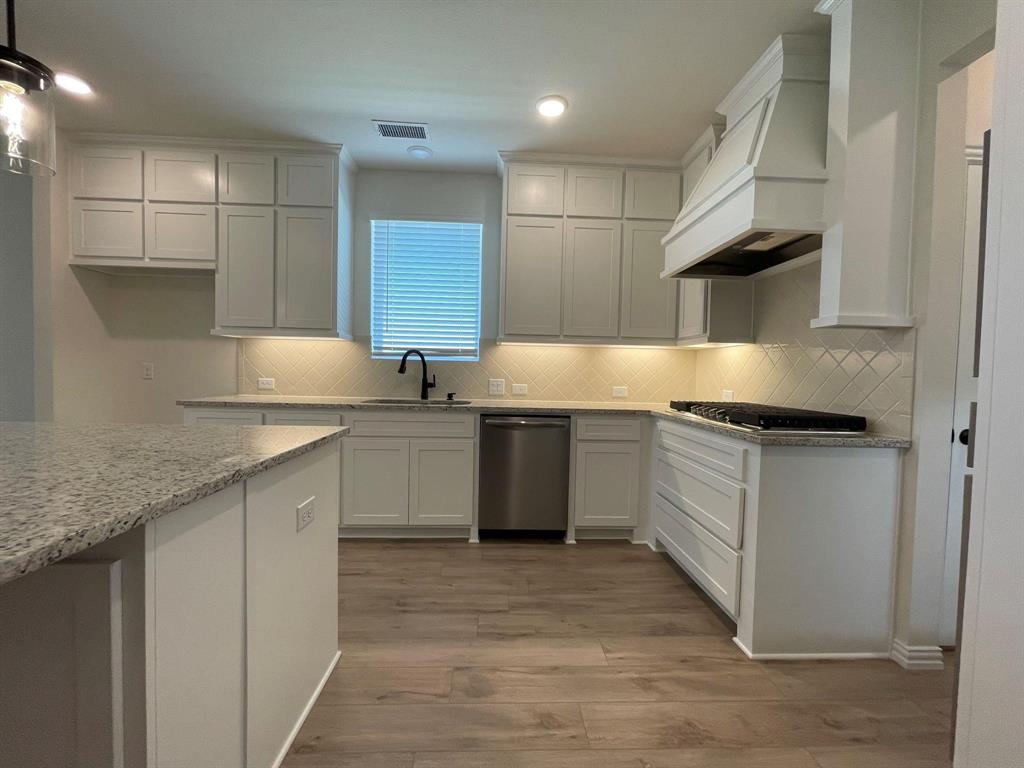 Edgewood Creek - Residential Lease