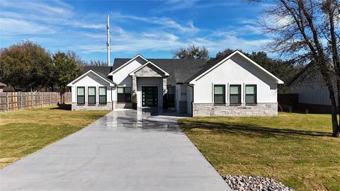 A home in Granbury