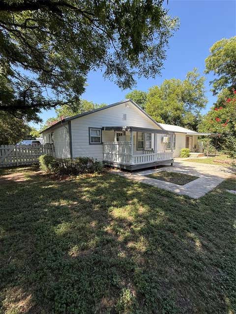 Tiny photo for 405 W Hall Street, Bangs, TX 76823 (MLS # 21342017)