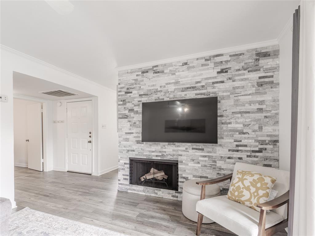 Parkway Lane Ph I - Residential Lease