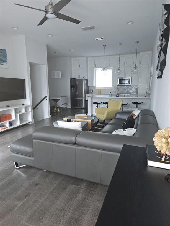 Hudson Street Condos - Residential Lease