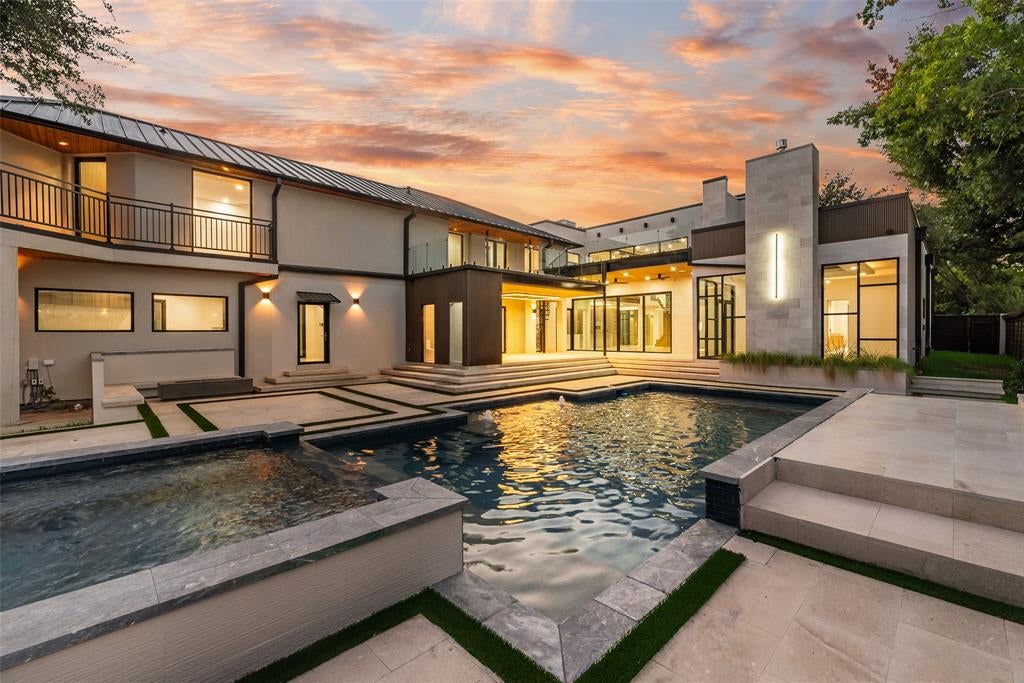 7138 Azalea Lane
