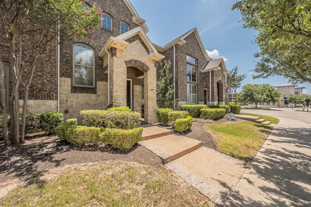4017 Cascade Sky Drive