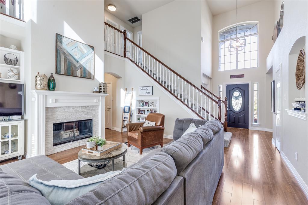 8678 Glen Hollow Drive