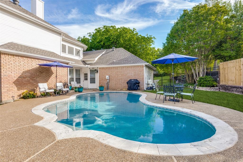 8678 Glen Hollow Drive