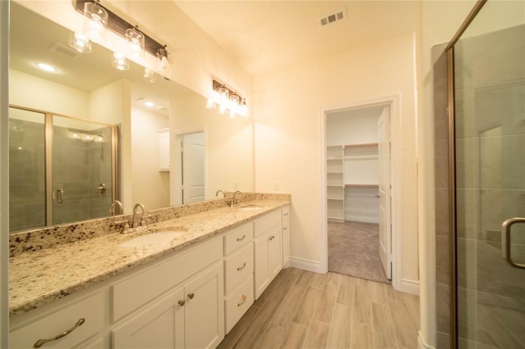 Ellis Place - Residential Lease