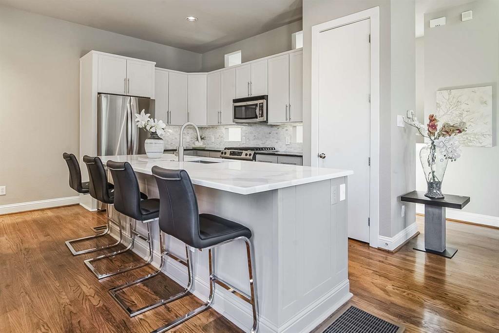 Firestation 1333 Ph 01 Condos - Residential Lease