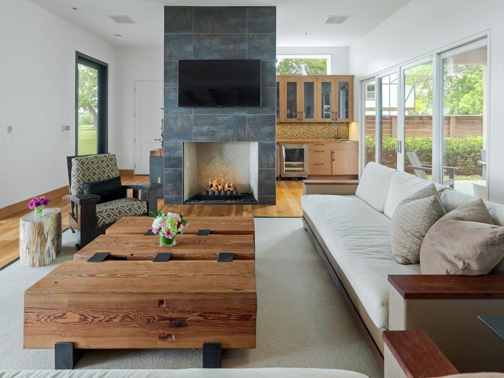 Lake Hlnds Add - Residential