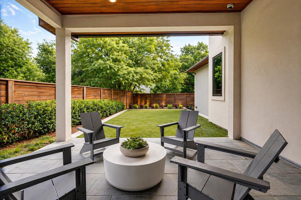 Lake Hlnds Add - Residential