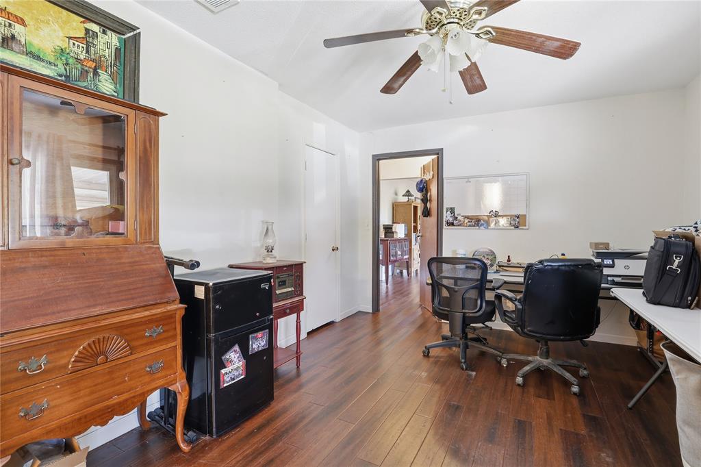 1517 Wiggins Road