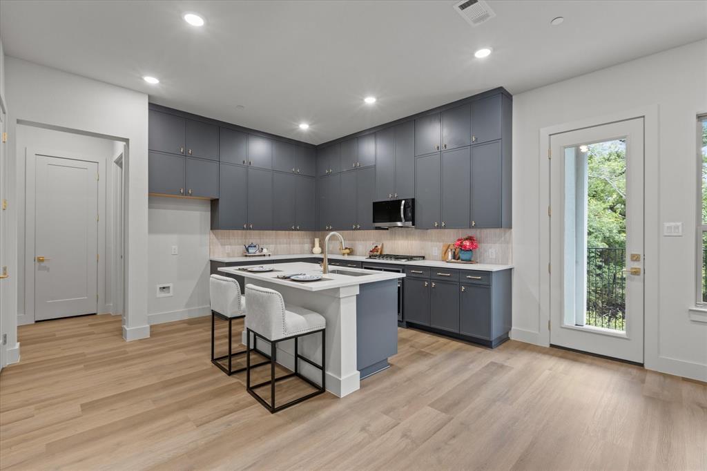 Lewisville Waters Edge II Condominium - Residential