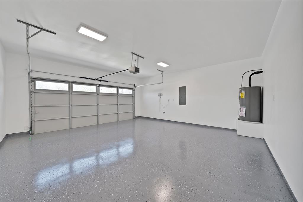 Garza Lake Estates - Residential