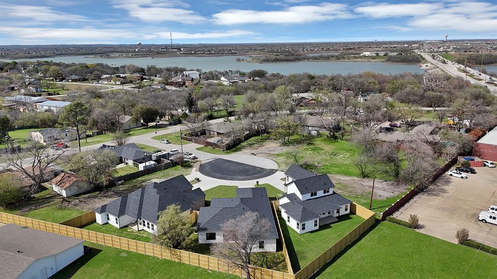 Garza Lake Estates - Residential