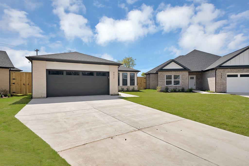 Garza Lake Estates - Residential