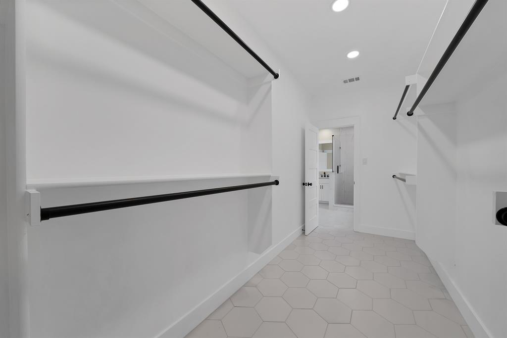 Garza Lake Estates - Residential