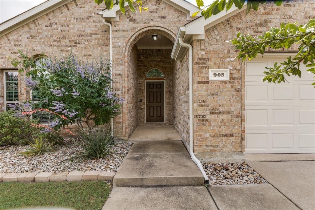 905 Ridge Drive
