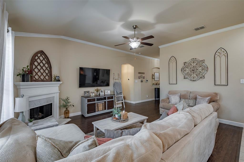 Burleson, Texas 76028, United States, 4 Bedrooms Bedrooms, ,2 BathroomsBathrooms,Residential,Pending,20770