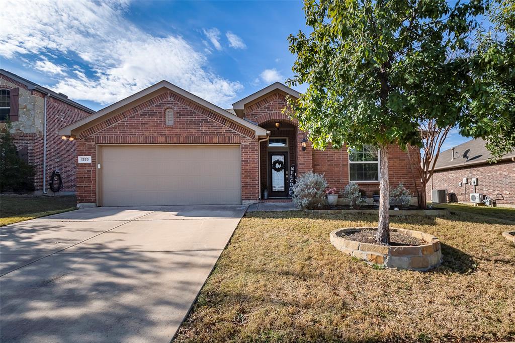 Burleson, Texas 76028, United States, 4 Bedrooms Bedrooms, ,2 BathroomsBathrooms,Residential,Pending,20770