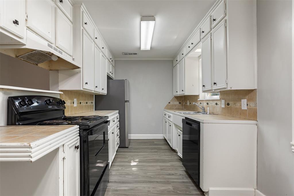 2228 Aberdeen Drive 2226