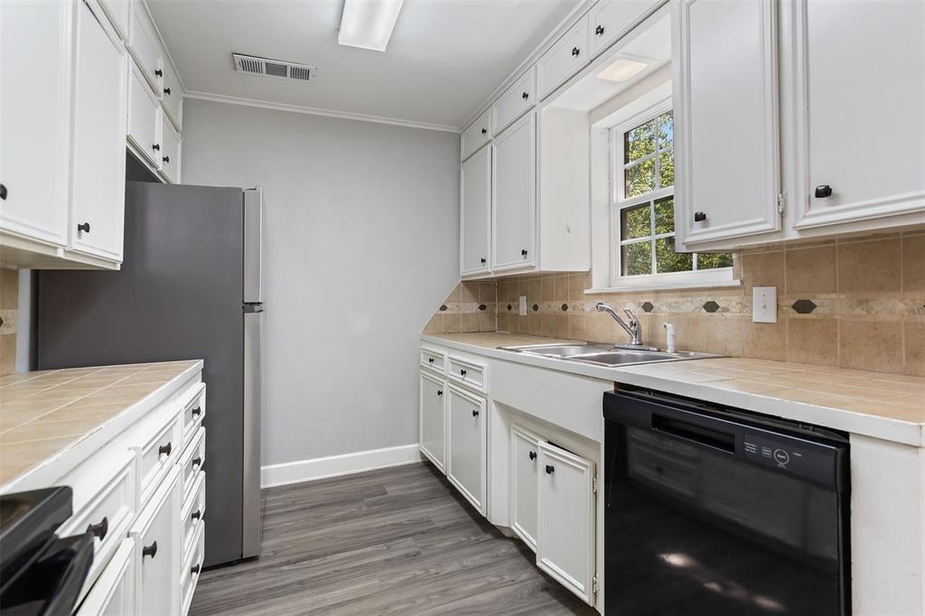 2228 Aberdeen Drive 2226