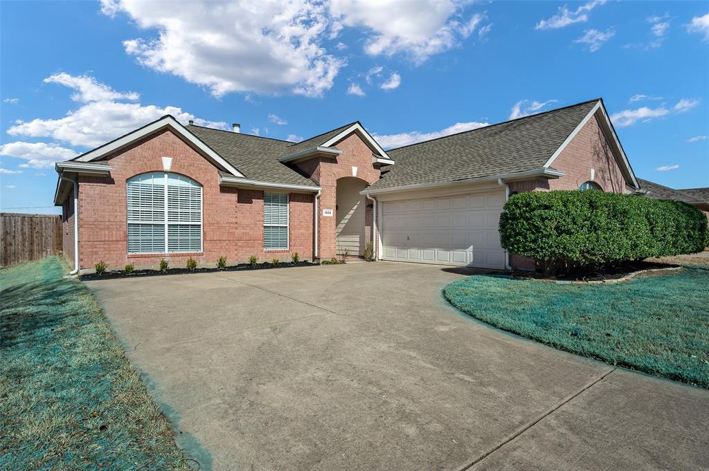 1509 Edgewater Drive
