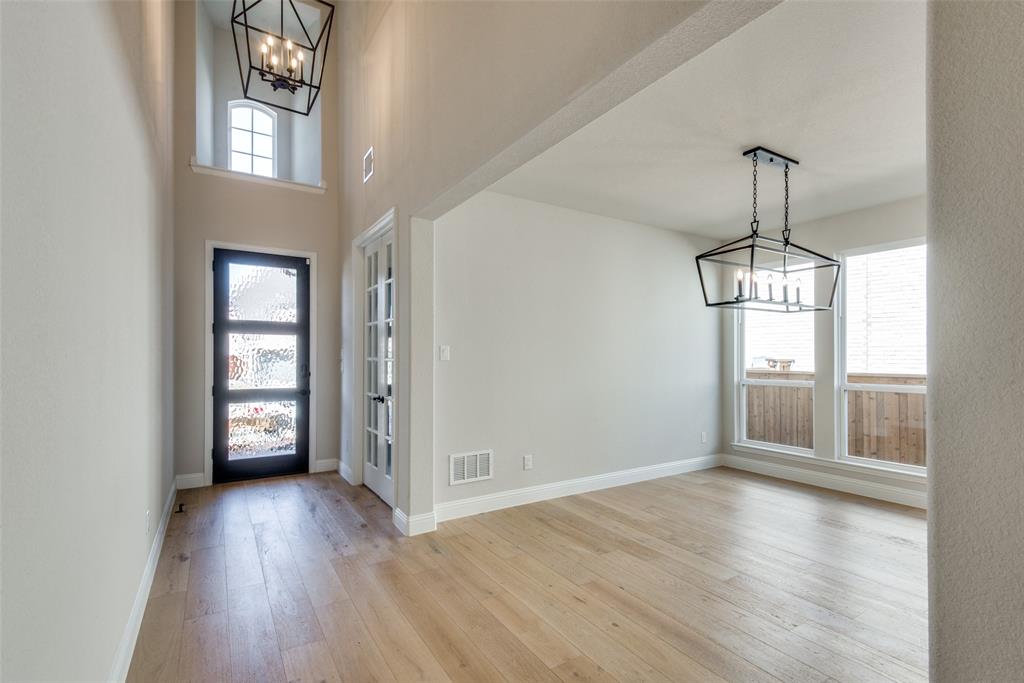 8417 Richmond