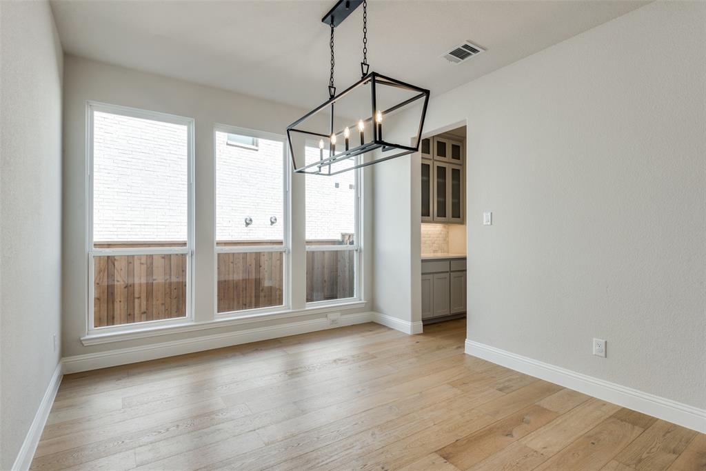 8417 Richmond