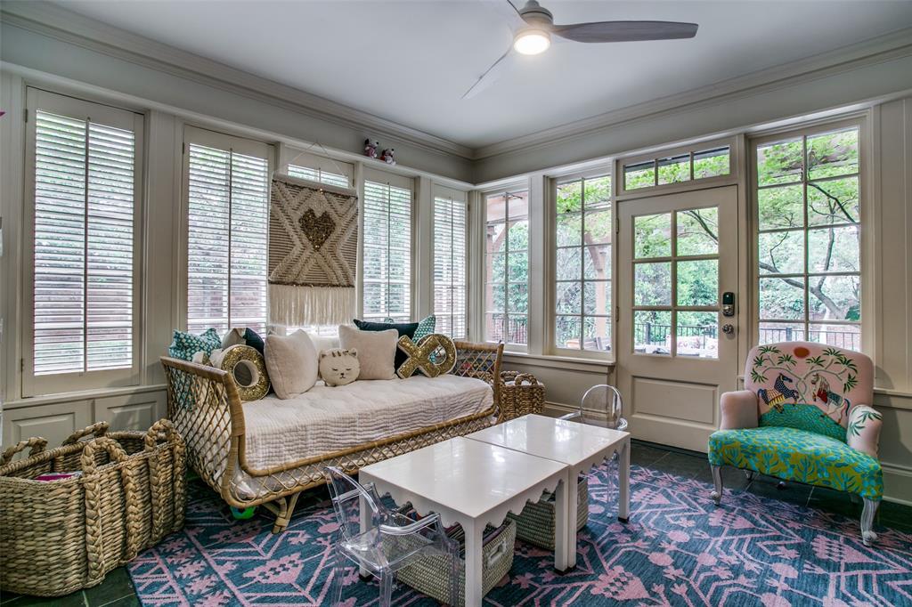 Highland Park West 04 Instl - Residential