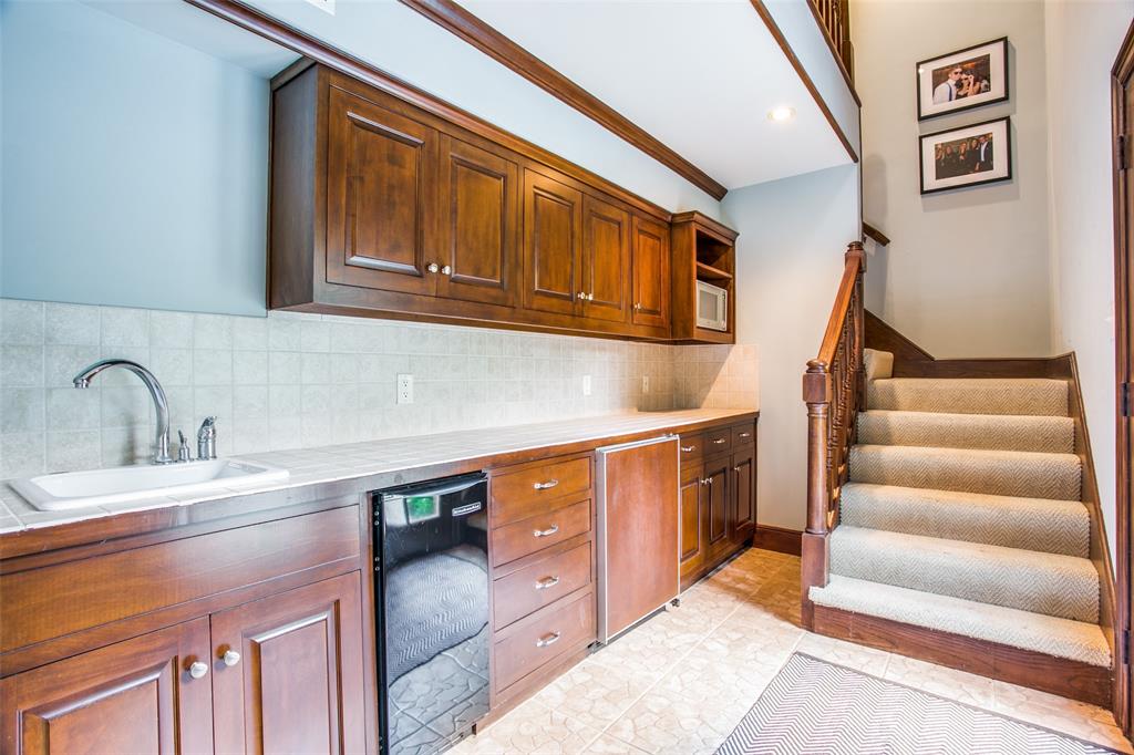 Highland Park West 04 Instl - Residential