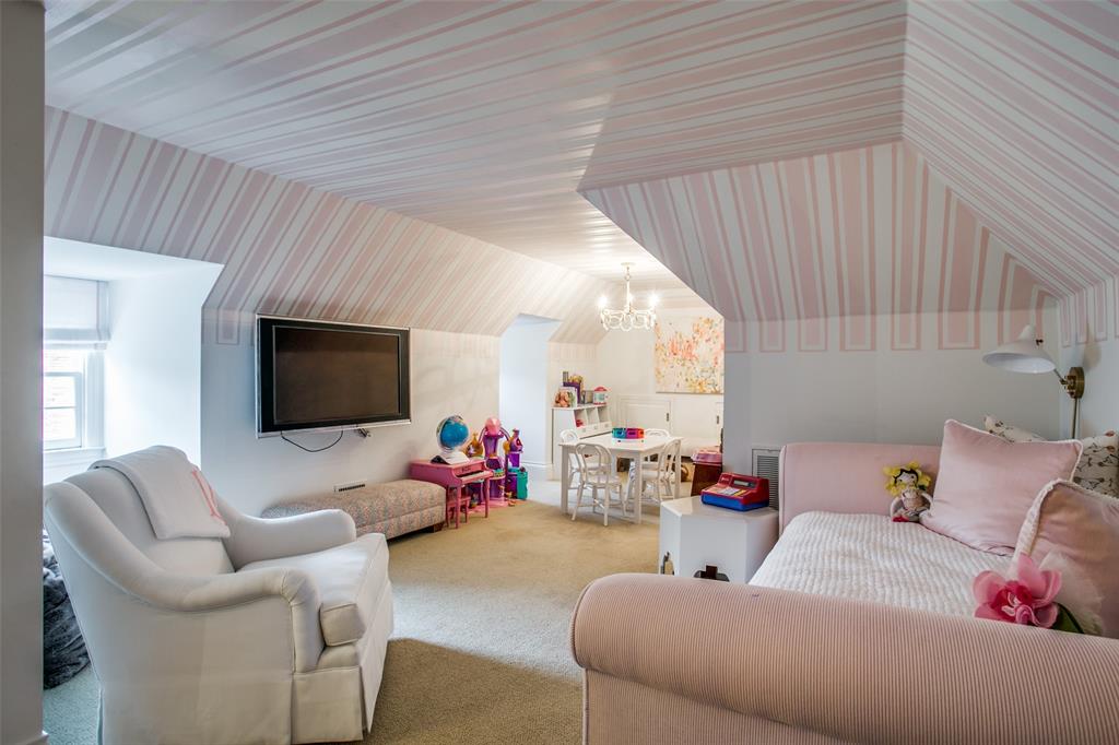 Highland Park West 04 Instl - Residential