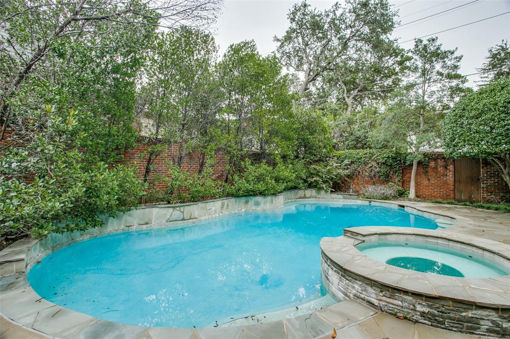 Highland Park West 04 Instl - Residential