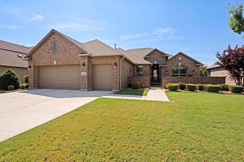 Photo of 12509 Lockhart Drive, Denton, TX 76207 (MLS # 21395093)