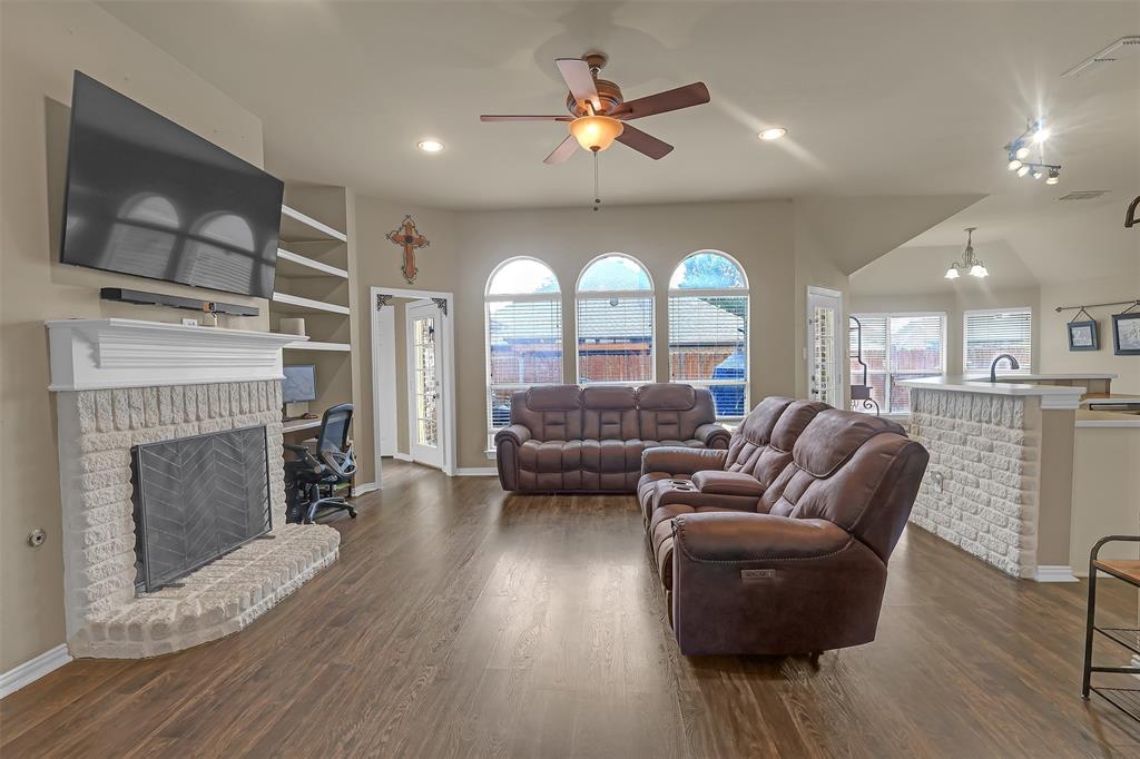 521 Acorn Court