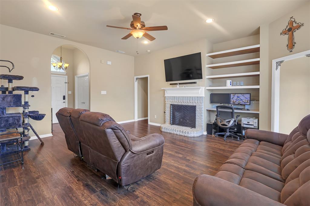 521 Acorn Court