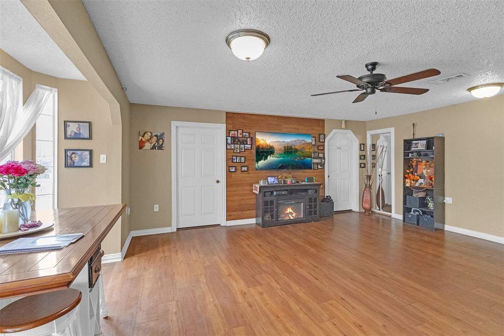 8931 Winterset Avenue