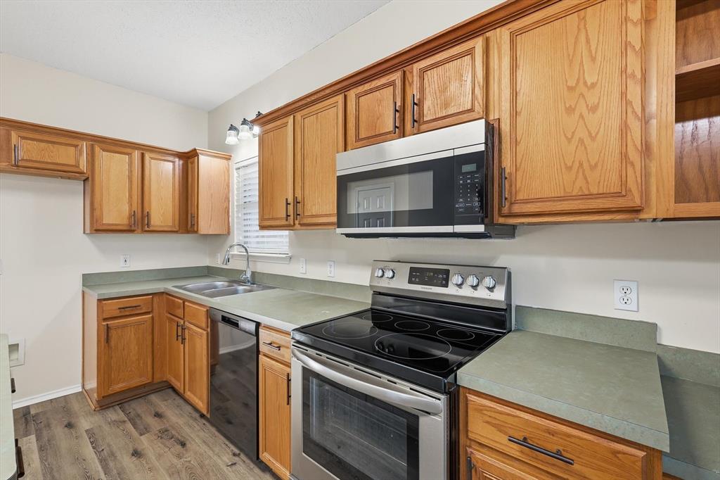 Huntington Village Ph III Add - Residential