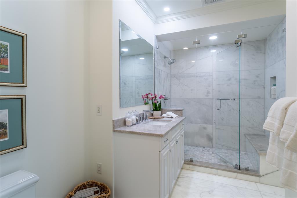 Ritz-Carlton Residences 1 - Residential