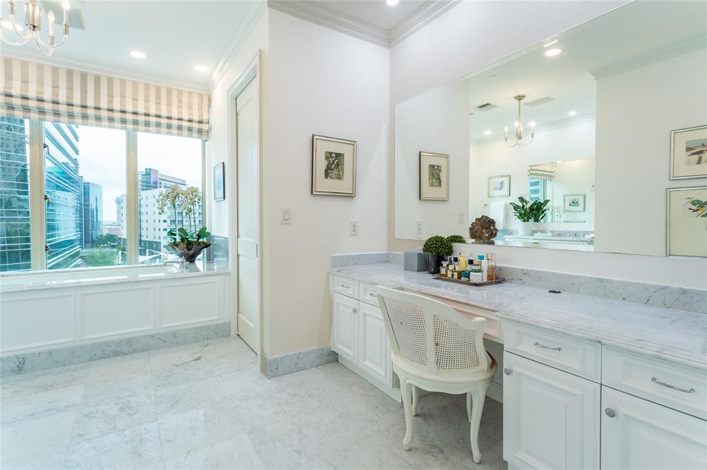 Ritz-Carlton Residences 1 - Residential