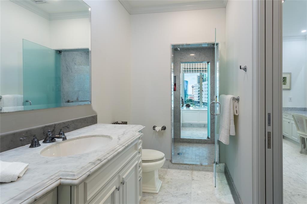 Ritz-Carlton Residences 1 - Residential