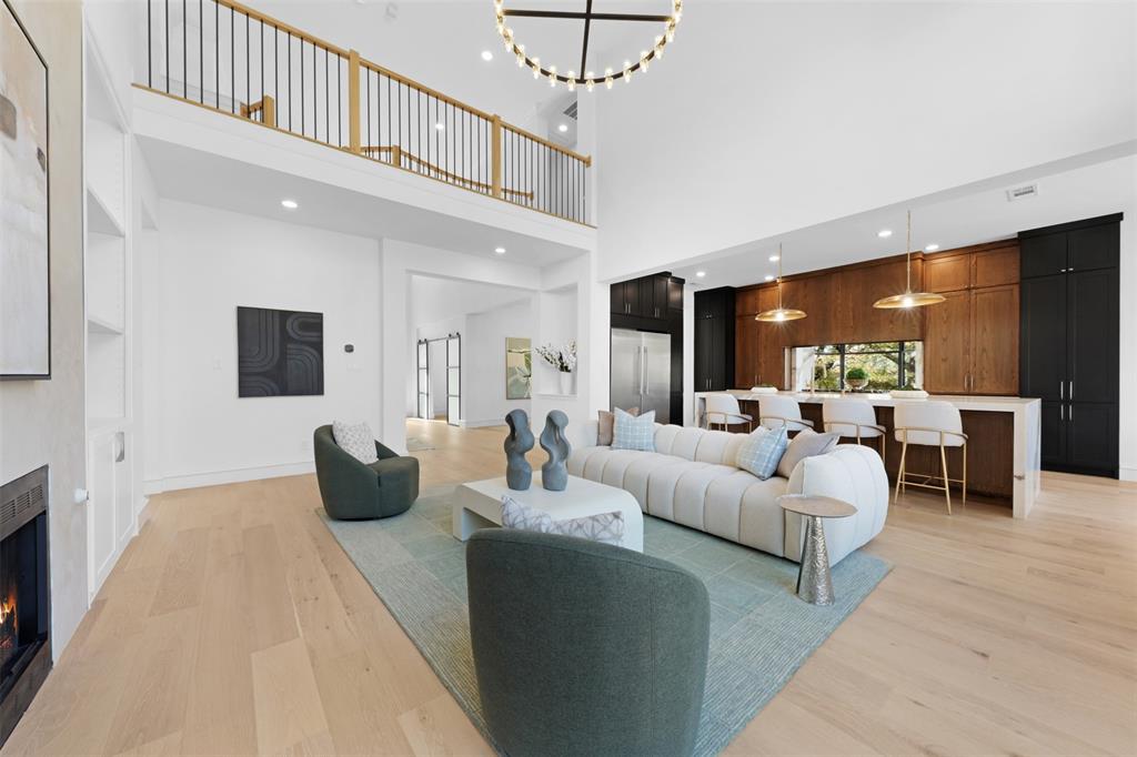 5020 Loma Alta Drive