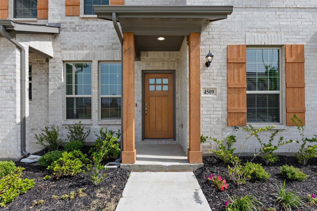 Sanger Circle - Residential