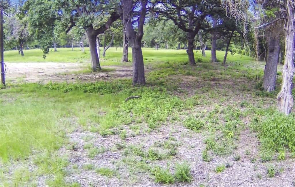 Photo of 1320 S Sam Houston Road, Mesquite, TX 75149 (MLS # 21350257)