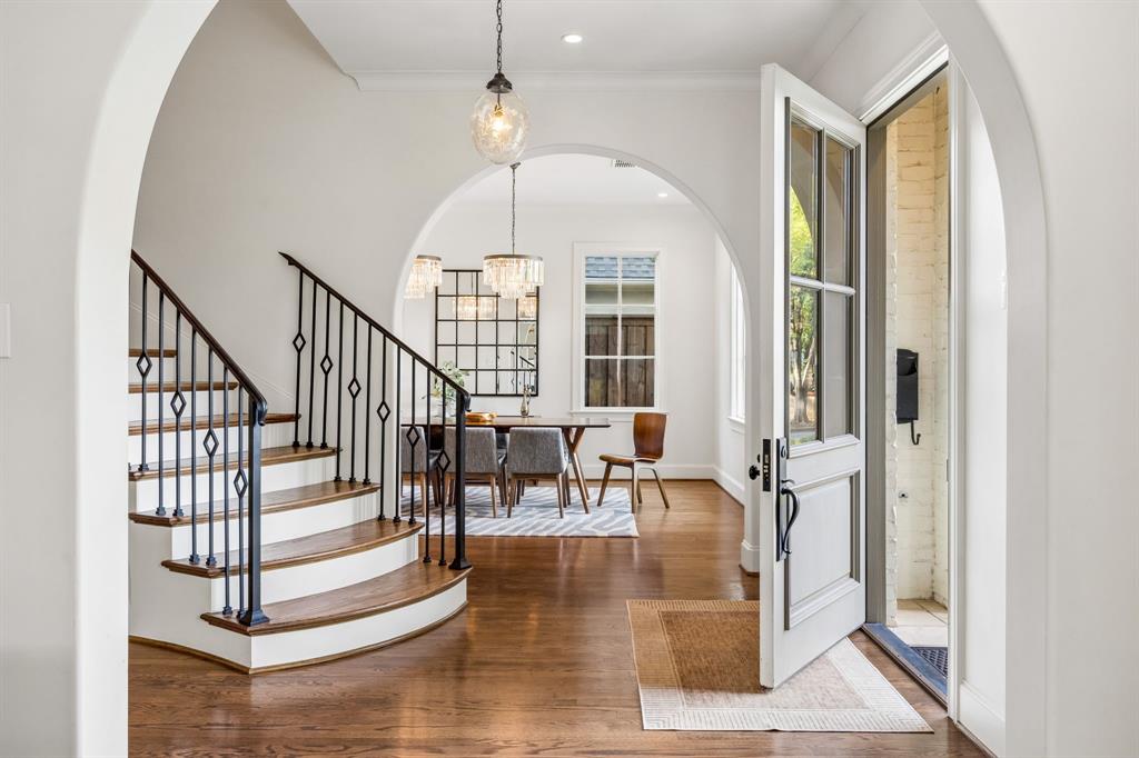 4448 Mockingbird Parkway