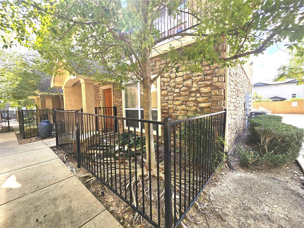 Plaza At Cedar Spgs - Residential Lease