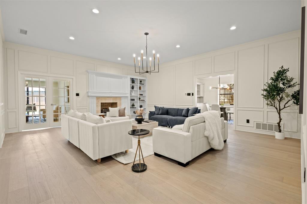 6918 Woodland Drive