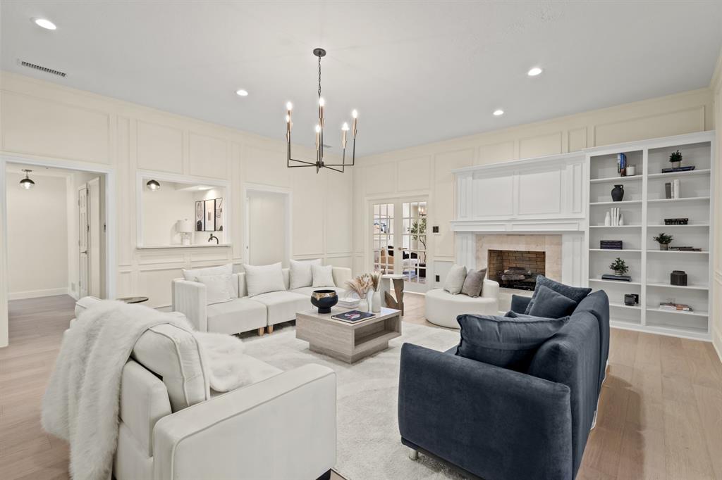 6918 Woodland Drive
