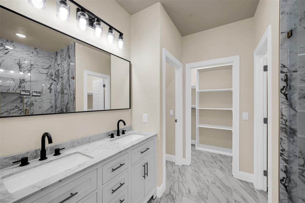 Runaway Bay - Residential