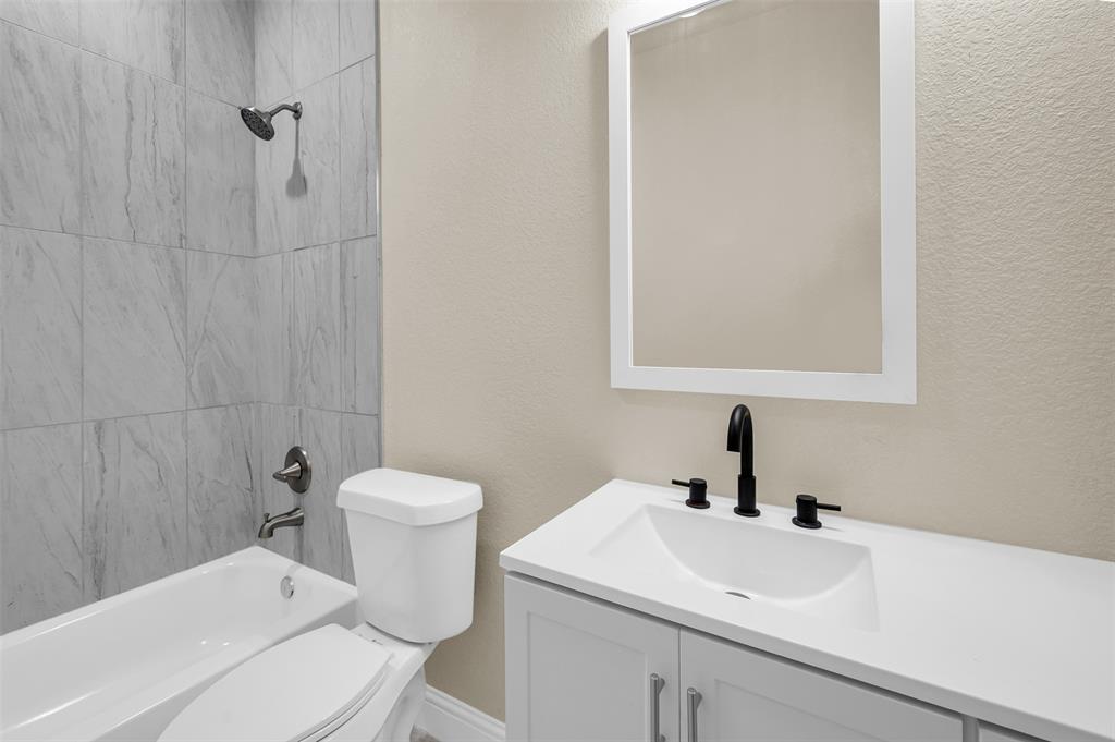 Runaway Bay - Residential